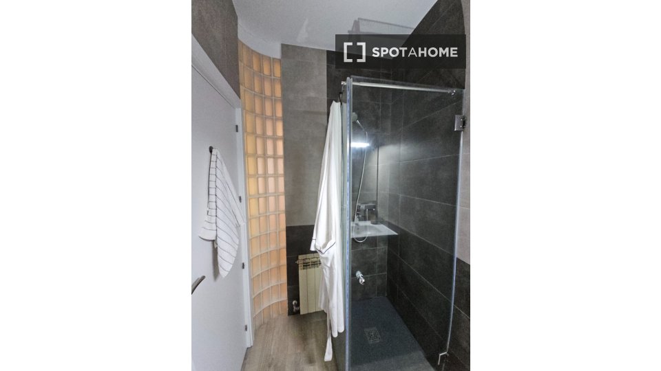 Apartment Madrid, 4 beds, 105m² — photo 10