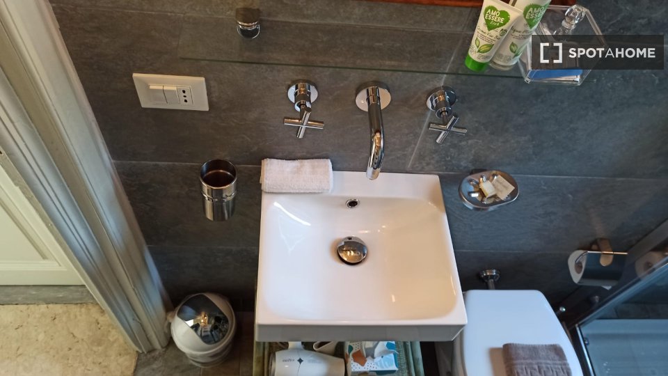 Double room Florence, 3 beds, 160m² — photo 4