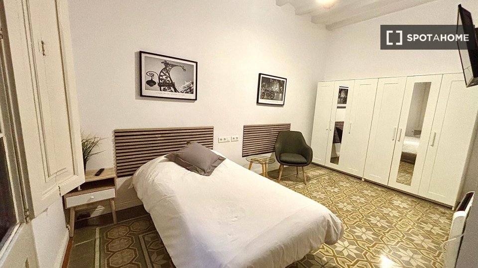 Habitación doble Barcelona, 5 habitaciones — foto 22