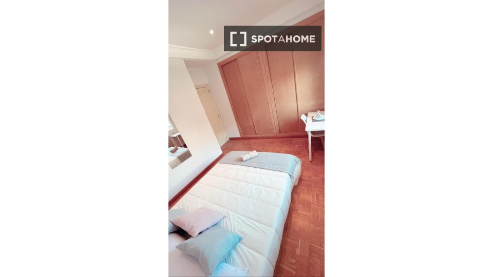 Double room Madrid, 6 beds — photo 6