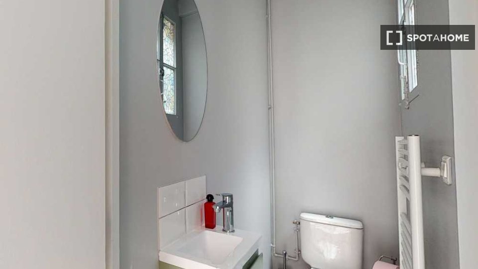 Double room Paris, 11 beds, 190m² — photo 13