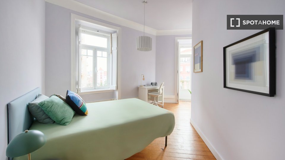 Double room Lisbon, 8 beds — photo 33