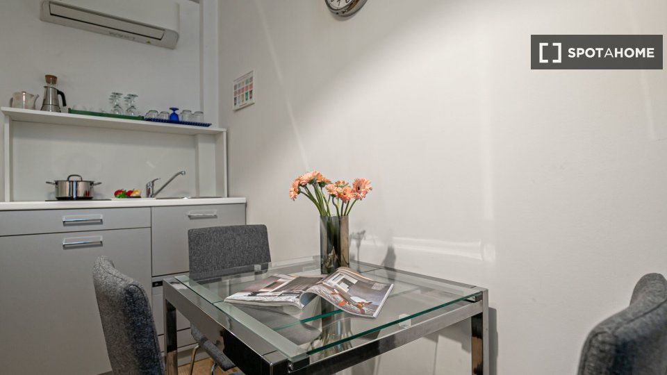 Apartment Milan, 1 bed, 45m² — photo 19