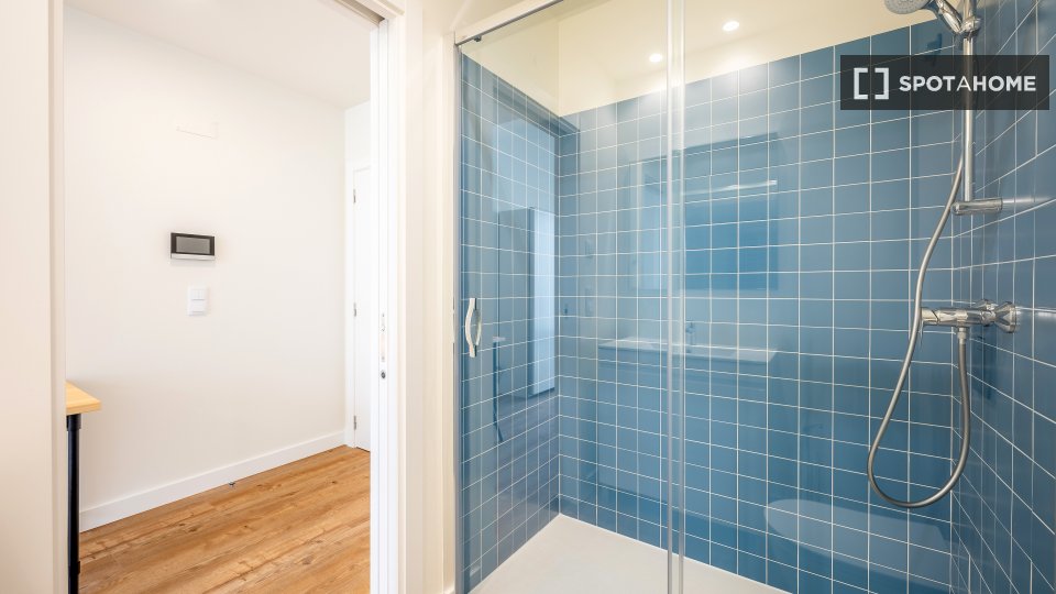 Apartment mono Lisbon, 18m² — photo 14