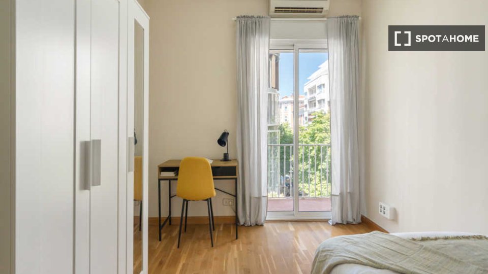 Double room Madrid, 7 beds — photo 42