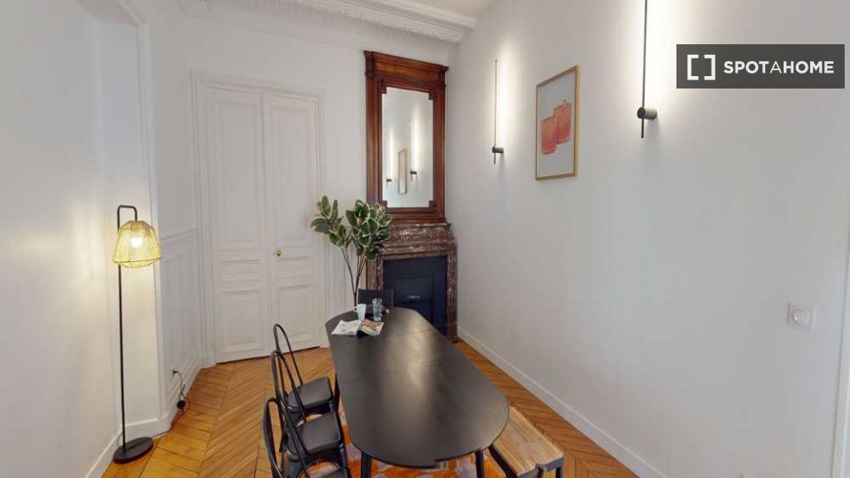 Double room Paris, 9 beds, 250m² — photo 16