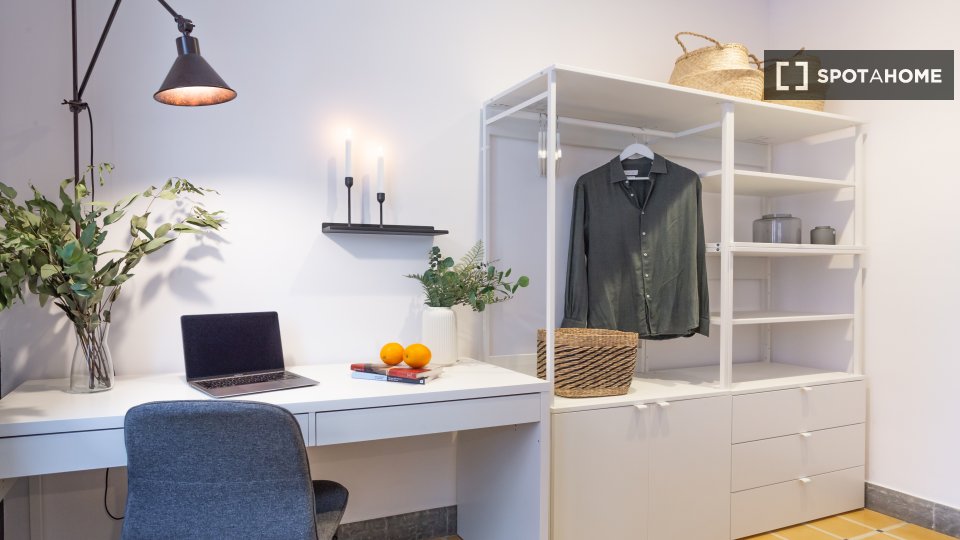 Double room Barcelona, 16 beds, 380m² — photo 17