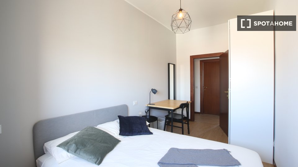 Double room Milan, 6 beds, 150m² — photo 1