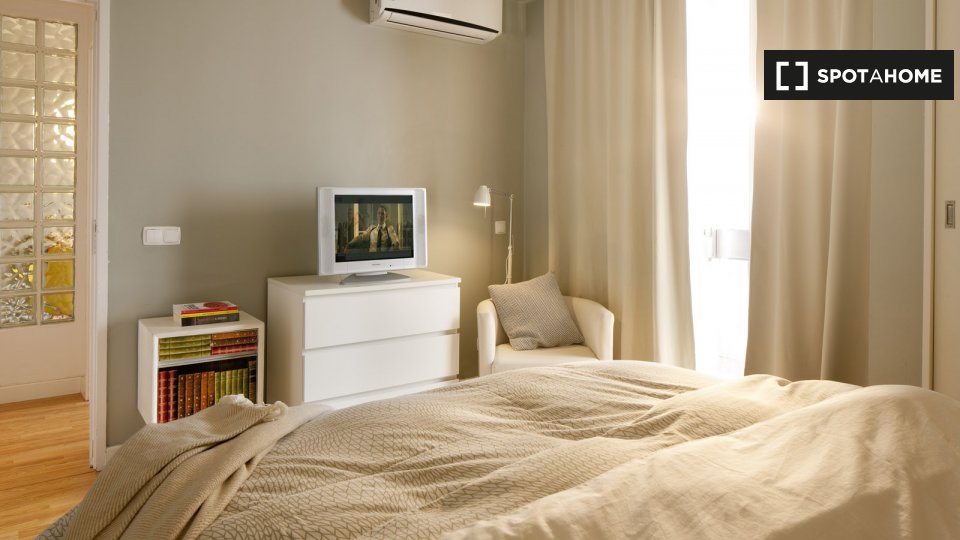 Apartment Lisbon, 1 bed — photo 10