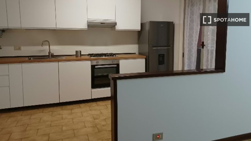 Double room Milan, 3 beds — photo 6