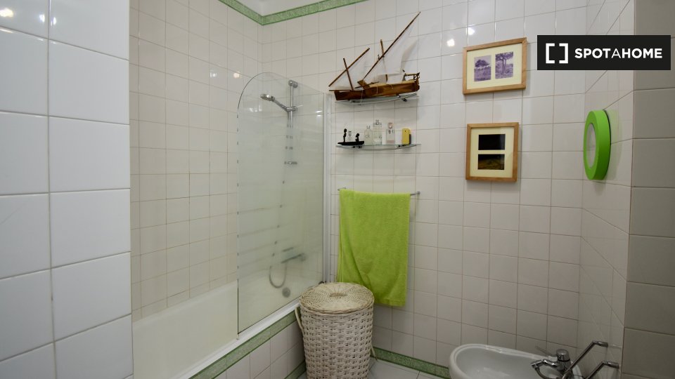 Apartment Lisbon, 1 bed, 74m² — photo 6