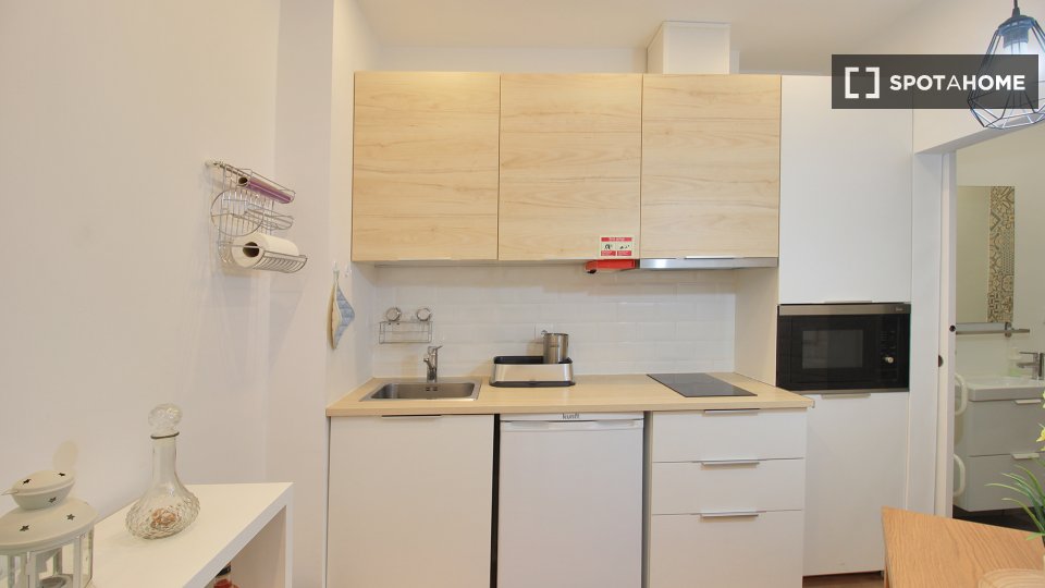 Apartment mono Lisbon, 20m² — photo 11