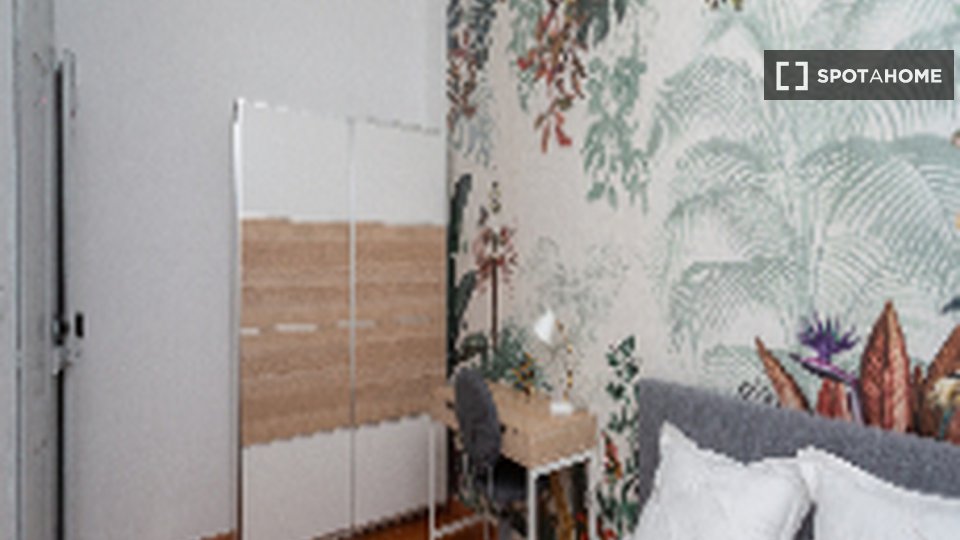 Double room Lisbon, 6 beds — photo 14