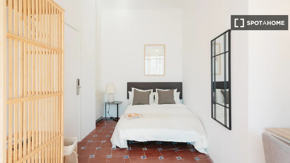 Double room Valencia, 8 beds — photo 1