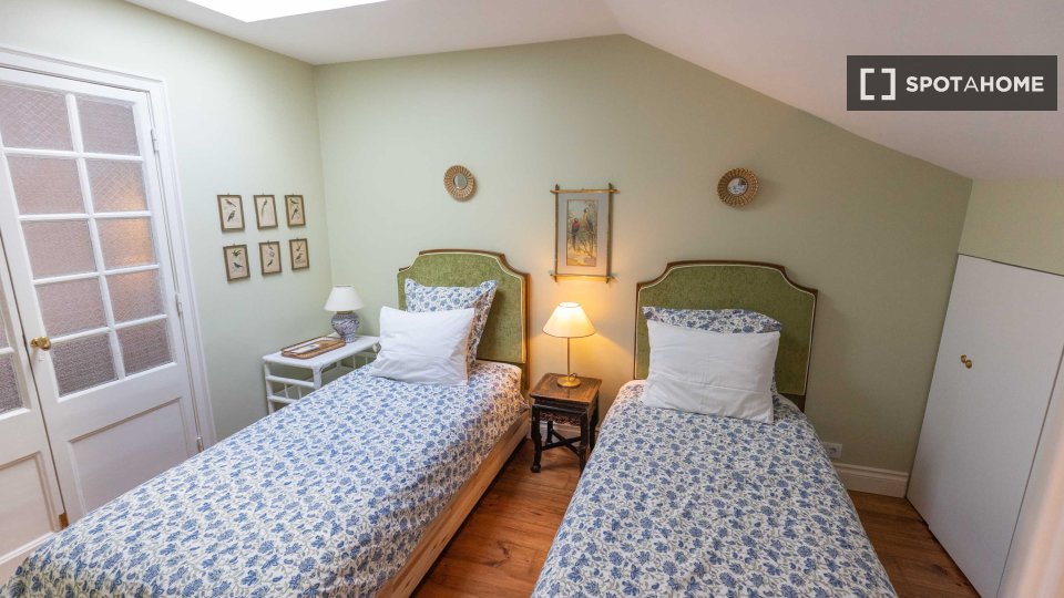 Apartment Lisbon, 2 beds, 100m² — photo 4
