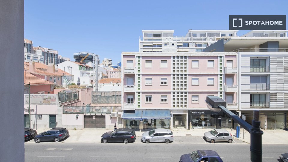 Double room Lisbon, 6 beds — photo 4