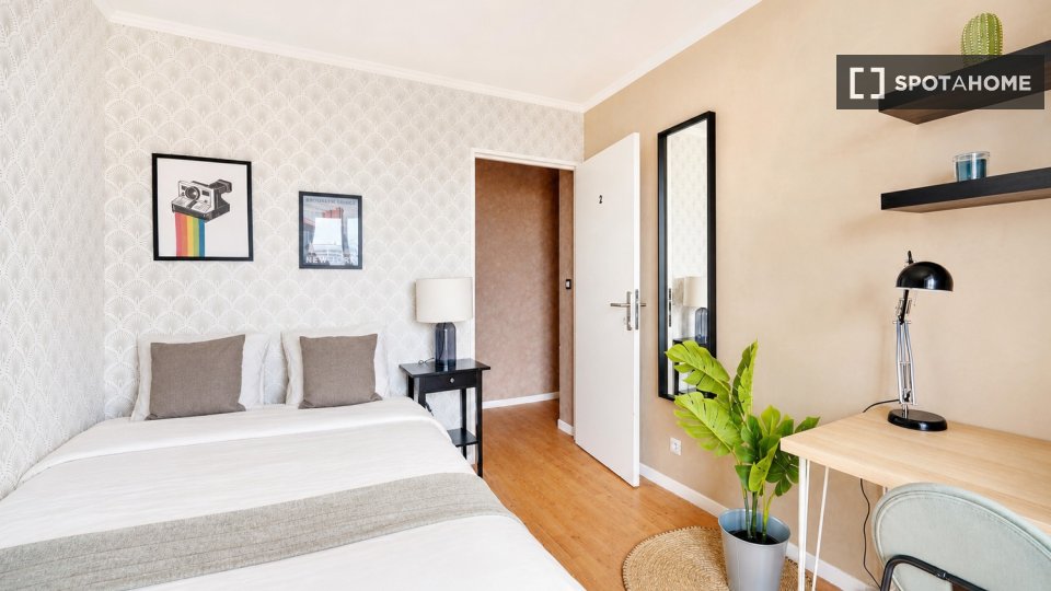 Chambre double Paris, 5 chambres — photo 29