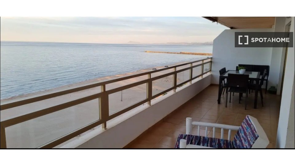 Apartment Valencia, 4 beds, 140m² — photo 12