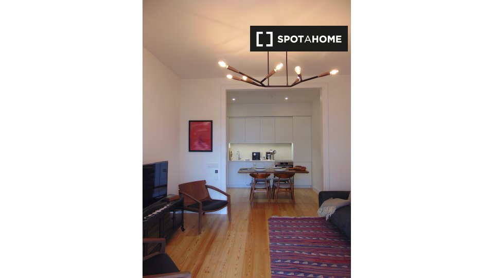 Apartment Lisbon, 2 beds, 100m² — photo 2