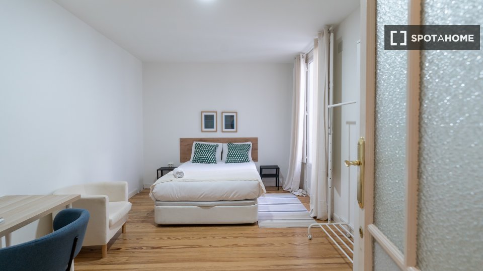 Double room Madrid, 8 beds — photo 30