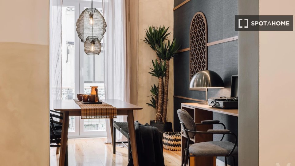 Apartment Lisbon, 1 bed, 75m² — photo 9