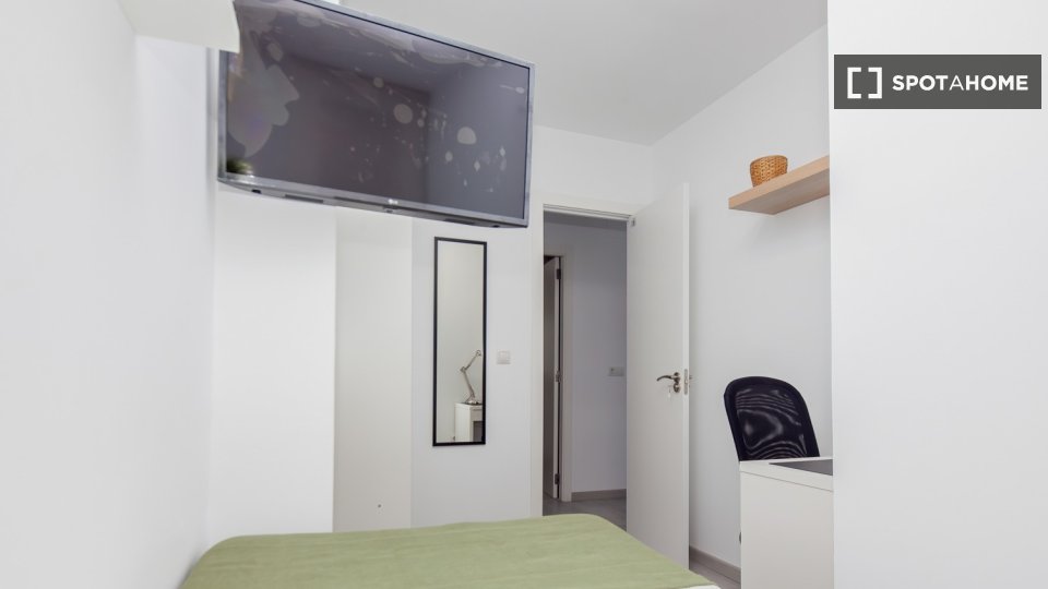 Double room Valencia, 5 beds — photo 13