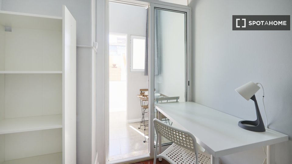 Double room Lisbon, 16 beds — photo 1