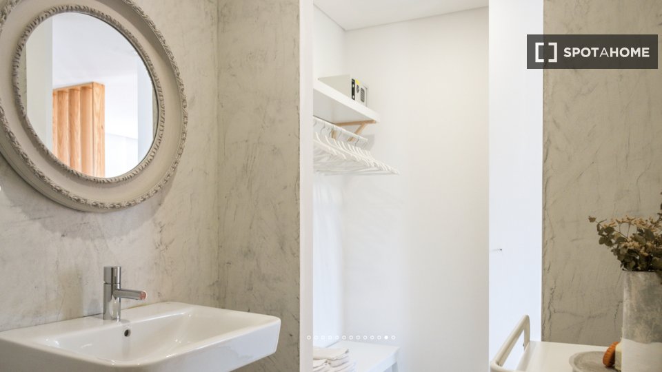 Apartment mono Lisbon, 50m² — photo 1