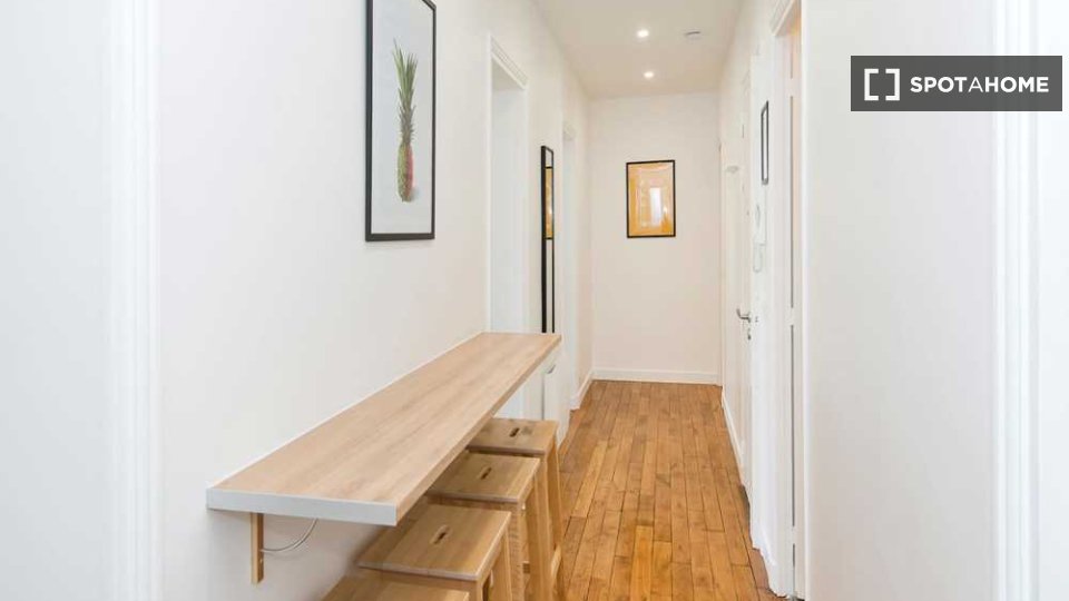 Double room Paris, 4 beds, 80m² — photo 3