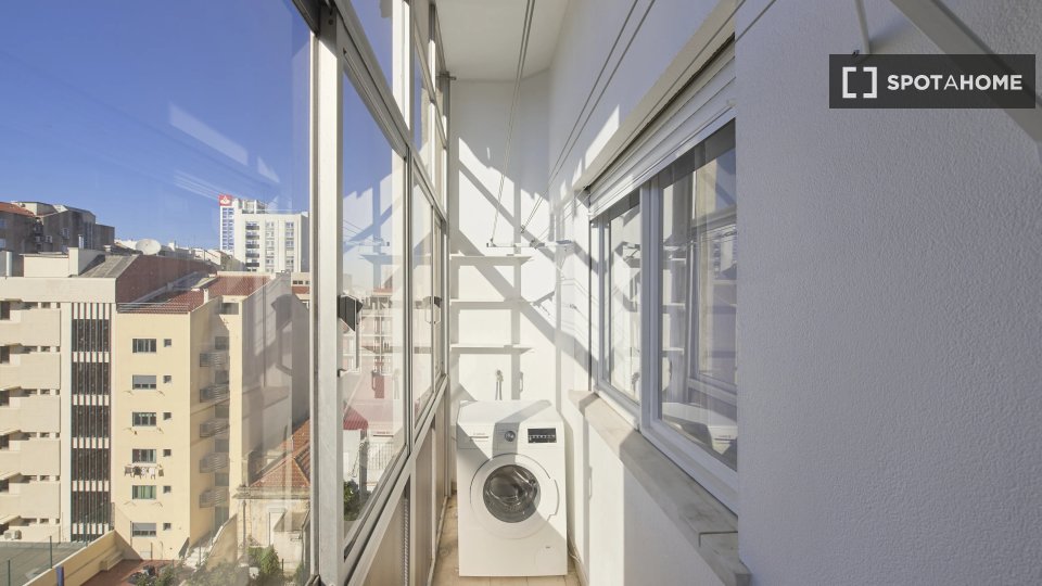 Double room Lisbon, 7 beds — photo 10