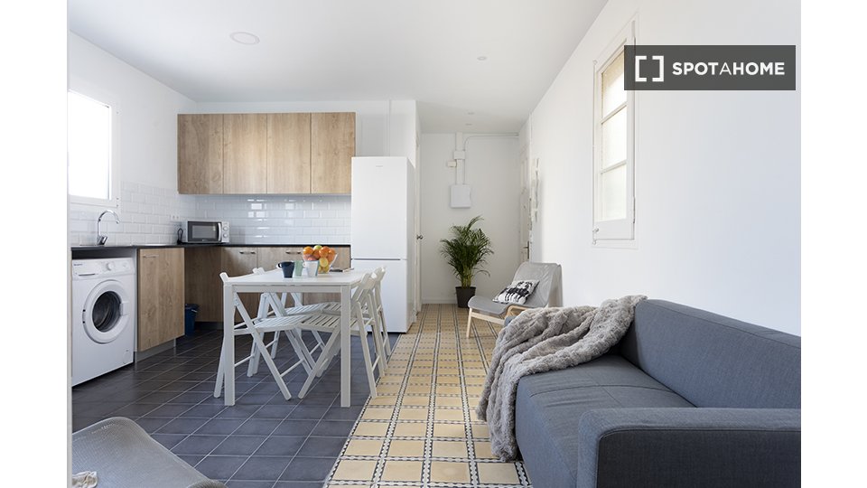 Double room Barcelona, 4 beds, 75m² — photo 14