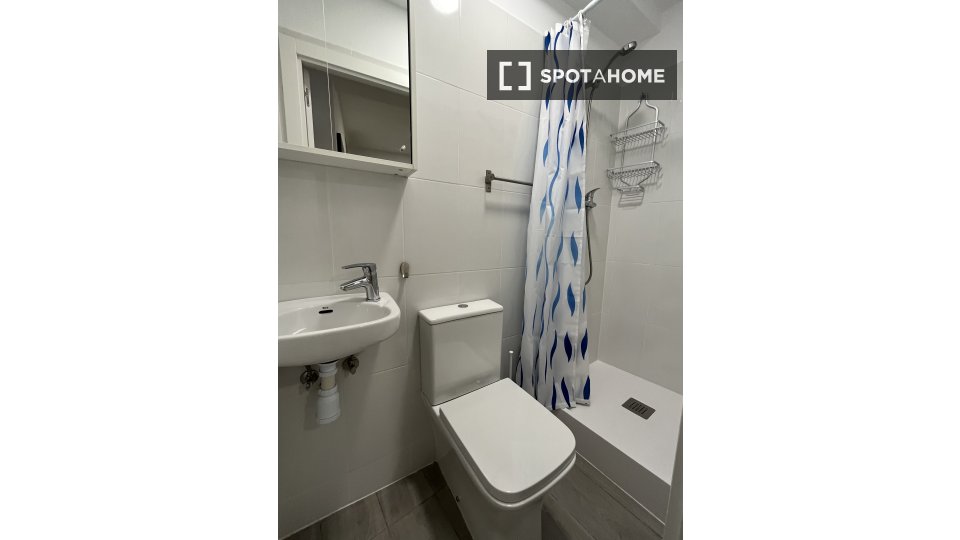 Double room Barcelona, 2 beds, 50m² — photo 7