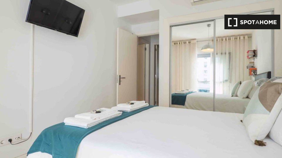 Apartment Lisbon, 2 beds, 100m² — photo 15