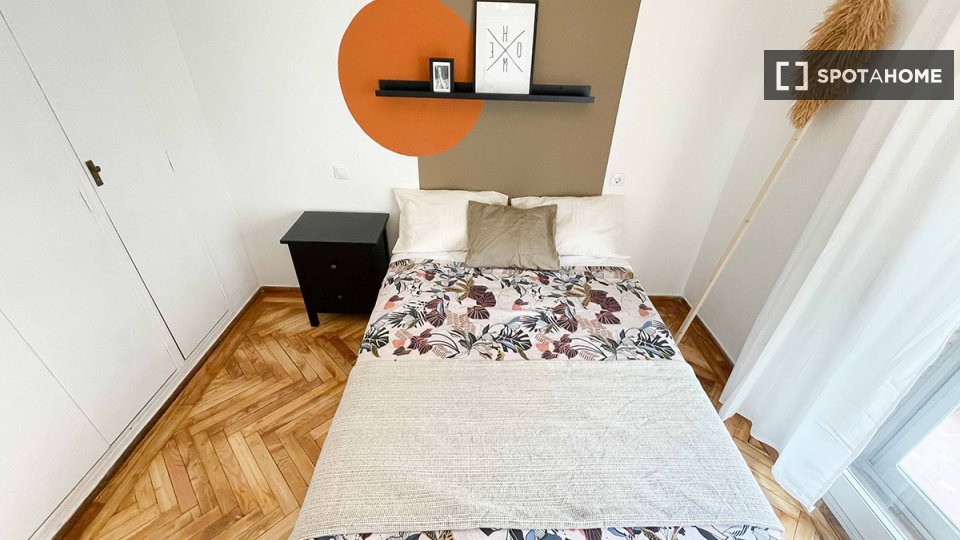 Double room Madrid, 7 beds — photo 2