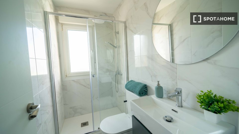 Double room Santander, 1 bed, 100m² — photo 6