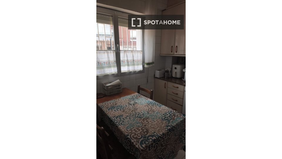 Double room Santander, 2 beds — photo 5