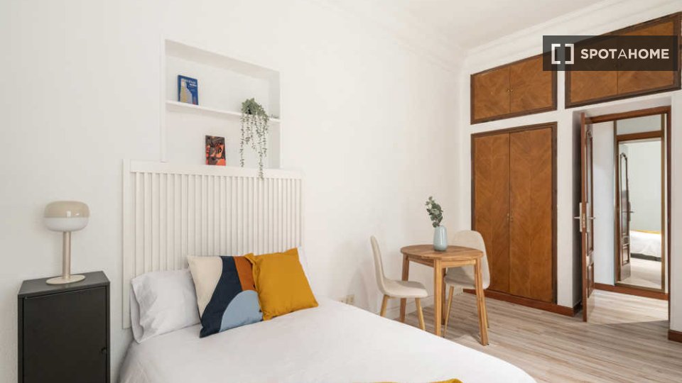 Habitación en piso compartido en alquiler en Gaztambide, Madrid.