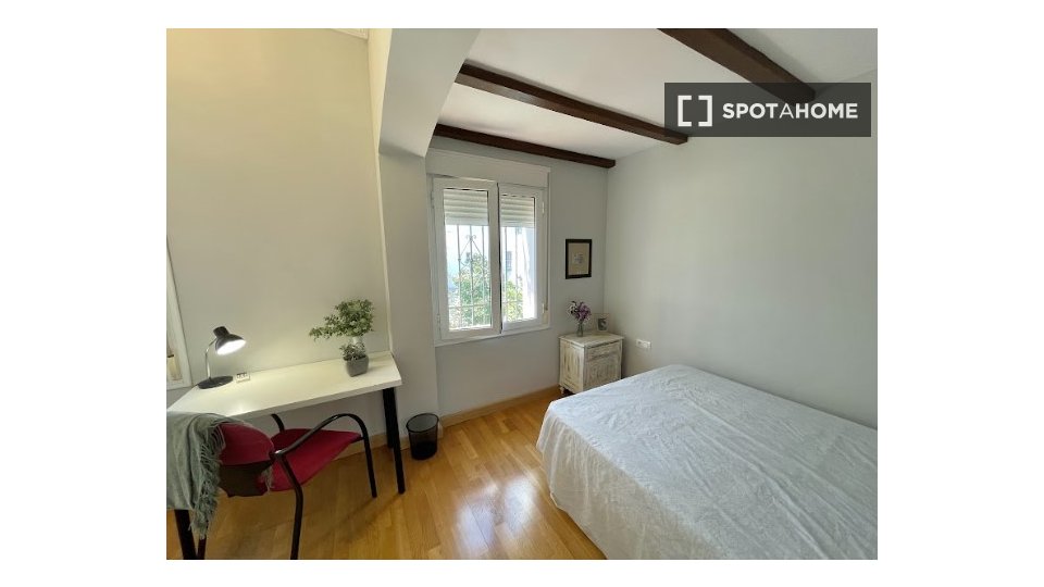 Double room Seville, 12 beds, 300m² — photo 16