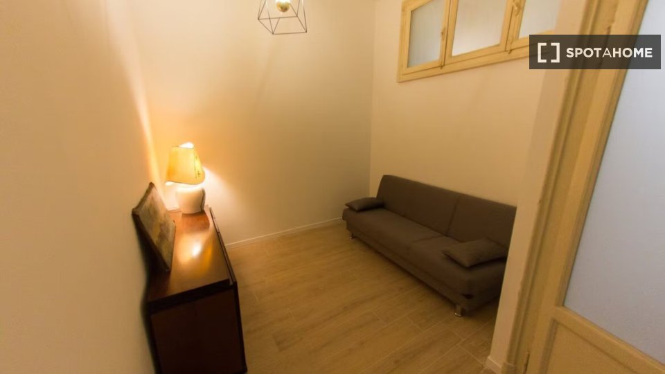 Double room Milan, 2 beds — photo 6
