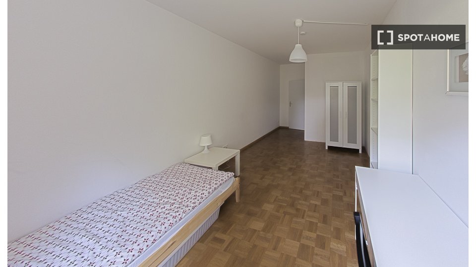 Double room Munich, 4 beds, 100m² — photo 6