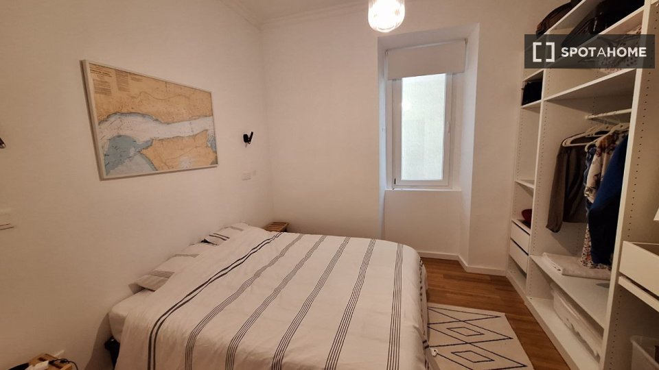 Apartment Lisbon, 3 beds, 125m² — photo 13