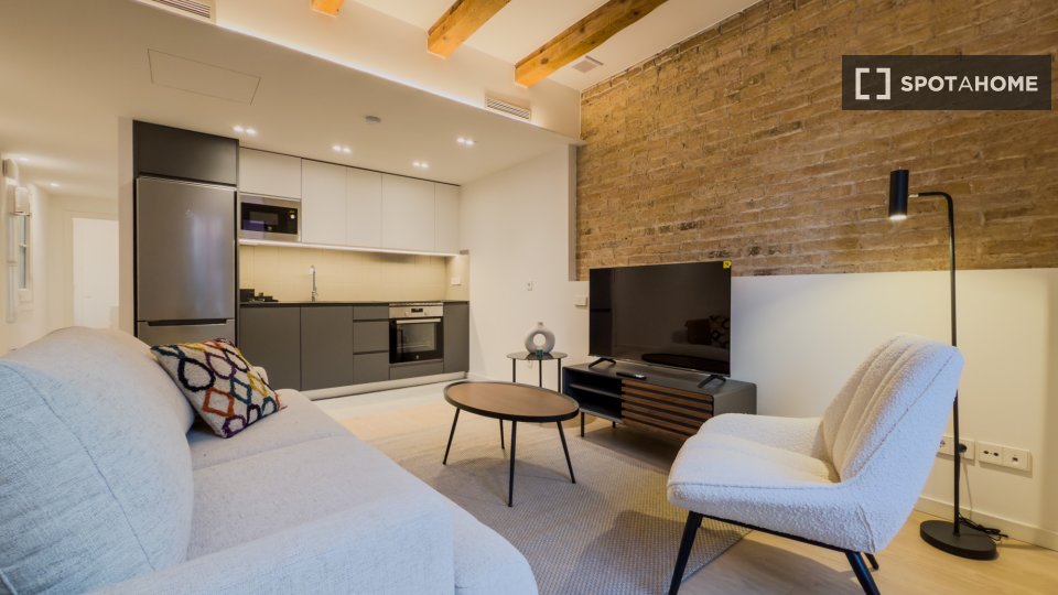 Apartment Barcelona, 2 beds, 73m² — photo 30