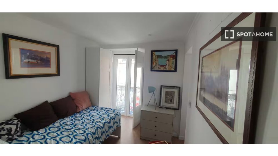 Apartment Lisbon, 2 beds — photo 11