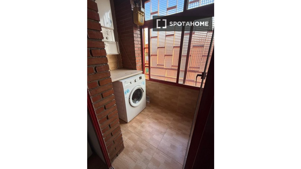 Double room Madrid, 5 beds — photo 19