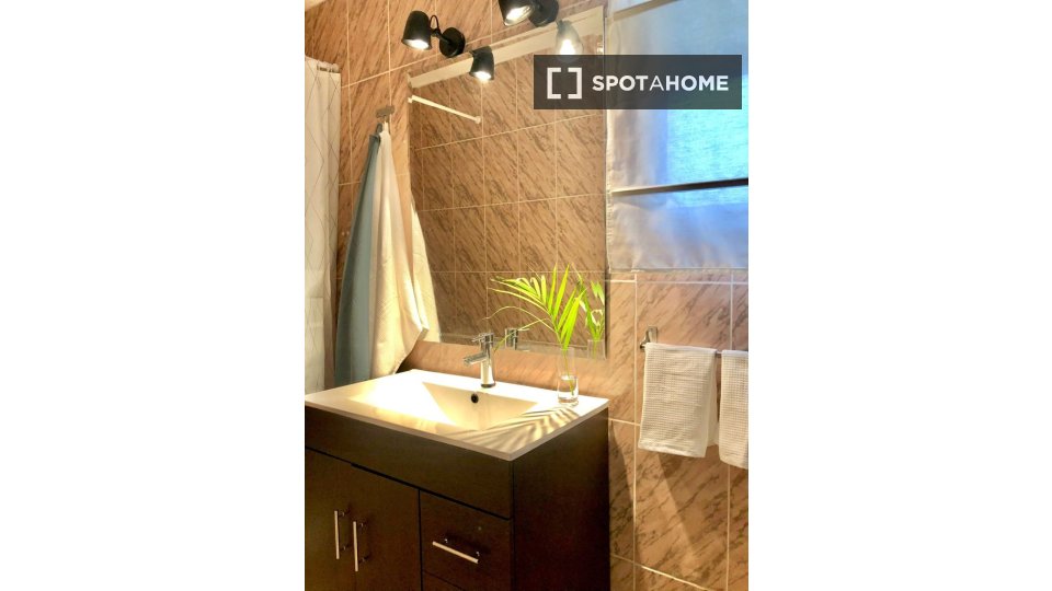 Apartment Valencia, 2 beds, 84m² — photo 12