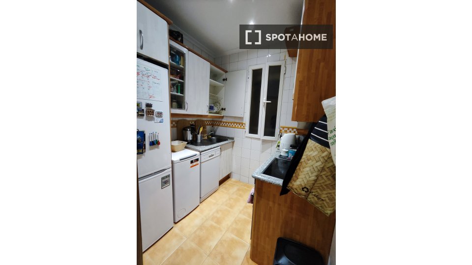 Double room Madrid, 2 beds, 60m² — photo 8