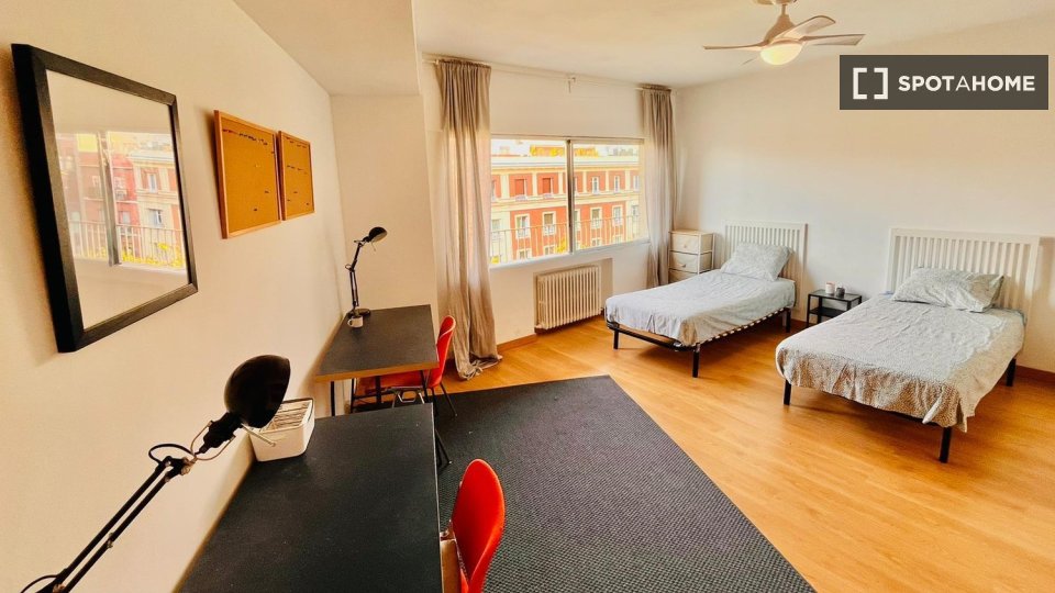 Double room Madrid, 6 beds — photo 20
