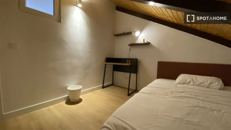 Double room Madrid, 18 beds — photo 5