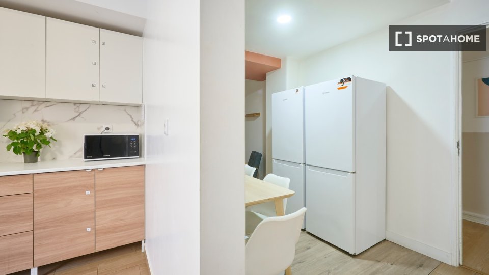 Double room Lisbon, 10 beds — photo 46