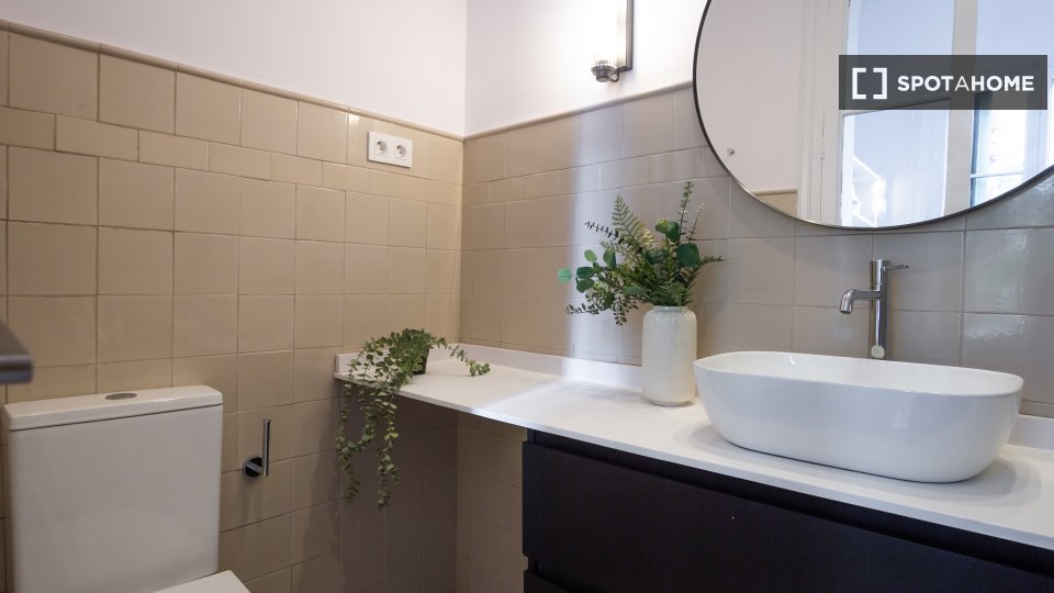 Double room Barcelona, 16 beds, 380m² — photo 18